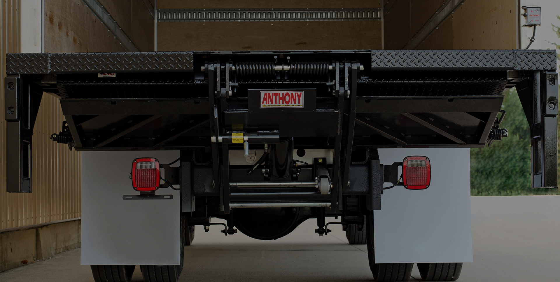 rearview of a truck liftgate