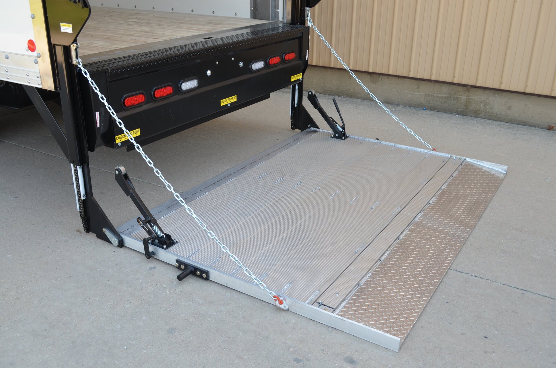 PCR Liftgate